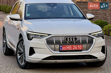 Внедорожник / Кроссовер Audi e-tron 2020 в 