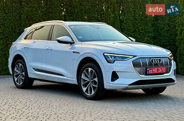 Внедорожник / Кроссовер Audi e-tron 2020 в 
