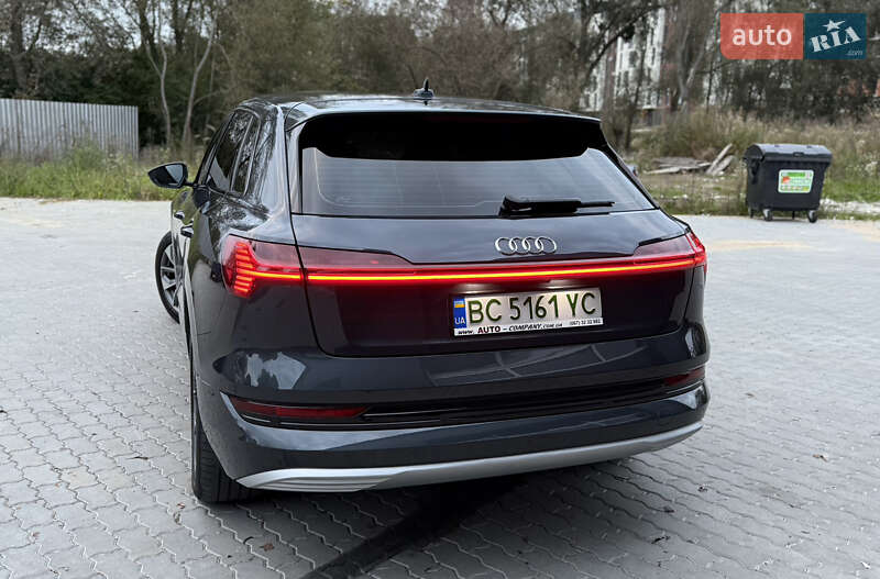 Позашляховик / Кросовер Audi e-tron 2019 в Львові