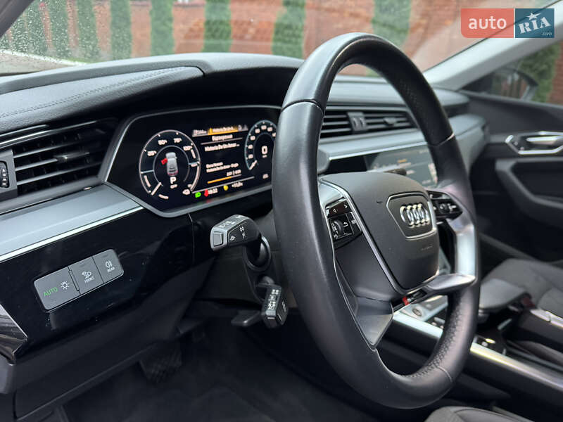 Позашляховик / Кросовер Audi e-tron 2023 в Хмельницькому