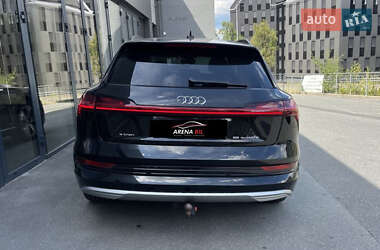 Внедорожник / Кроссовер Audi e-tron 2019 в 