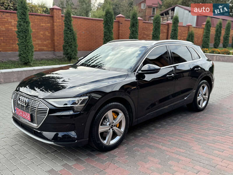 Позашляховик / Кросовер Audi e-tron 2023 в Хмельницькому
