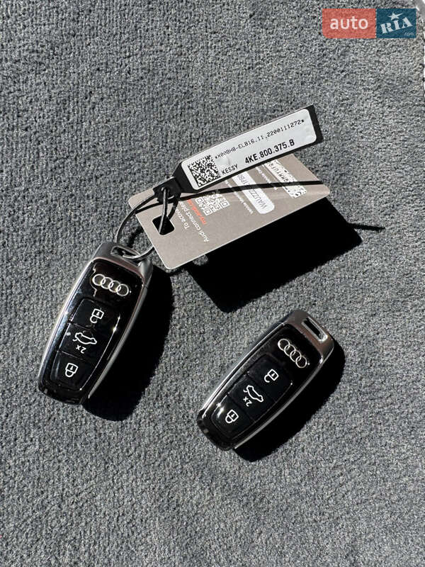 Позашляховик / Кросовер Audi e-tron 2023 в Хмельницькому