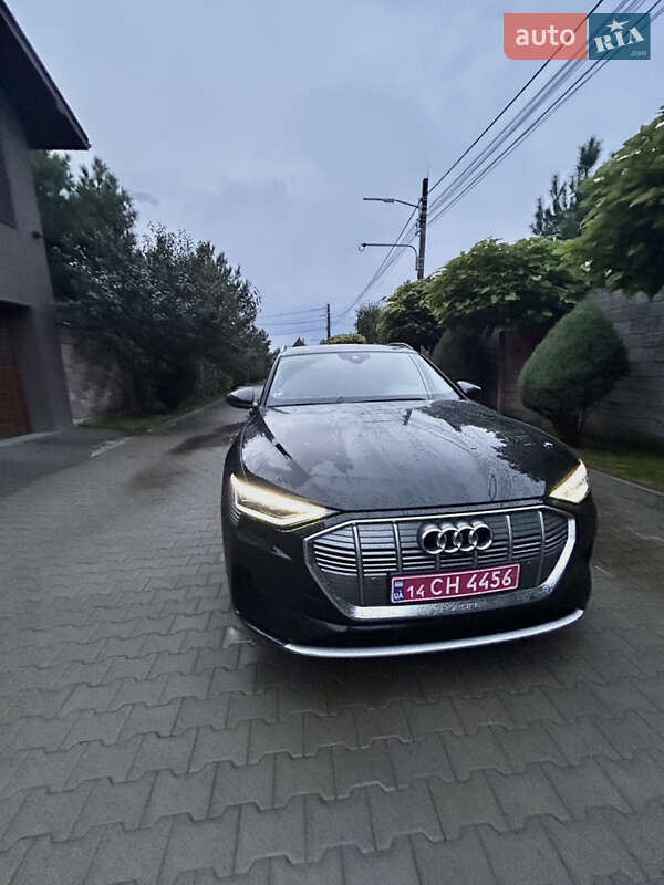 Позашляховик / Кросовер Audi e-tron 2023 в Києві