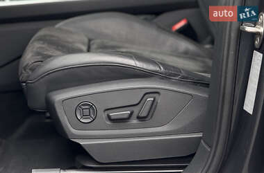 Внедорожник / Кроссовер Audi e-tron 2021 в 