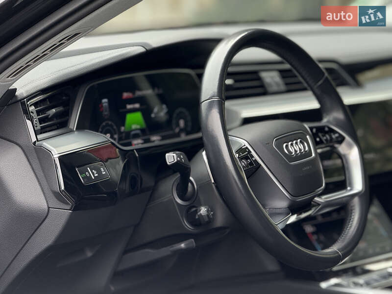 Позашляховик / Кросовер Audi e-tron 2021 в Тернополі