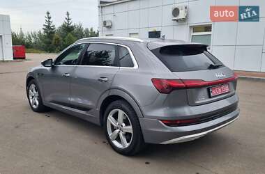 Позашляховик / Кросовер Audi e-tron 2020 в 