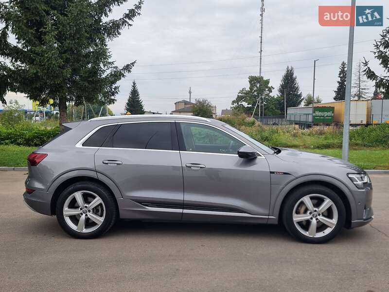 Позашляховик / Кросовер Audi e-tron 2020 в Коломиї