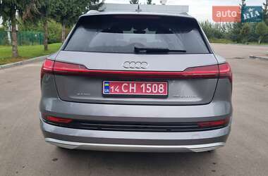 Позашляховик / Кросовер Audi e-tron 2020 в 