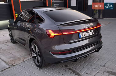 Внедорожник / Кроссовер Audi e-tron 2021 в 