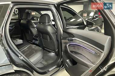 Внедорожник / Кроссовер Audi e-tron 2020 в 
