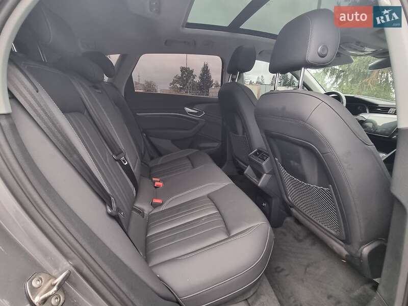 Позашляховик / Кросовер Audi e-tron 2020 в Коломиї