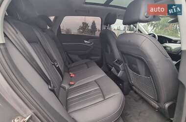 Внедорожник / Кроссовер Audi e-tron 2020 в 