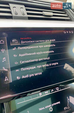 Внедорожник / Кроссовер Audi e-tron 2021 в 