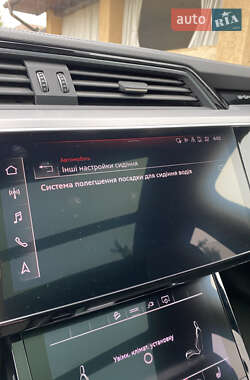 Внедорожник / Кроссовер Audi e-tron 2021 в 