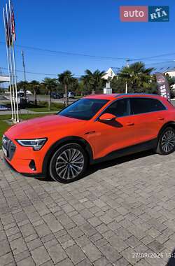 Позашляховик / Кросовер Audi e-tron 2022 в Ужгороді