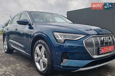 Внедорожник / Кроссовер Audi e-tron 2020 в 