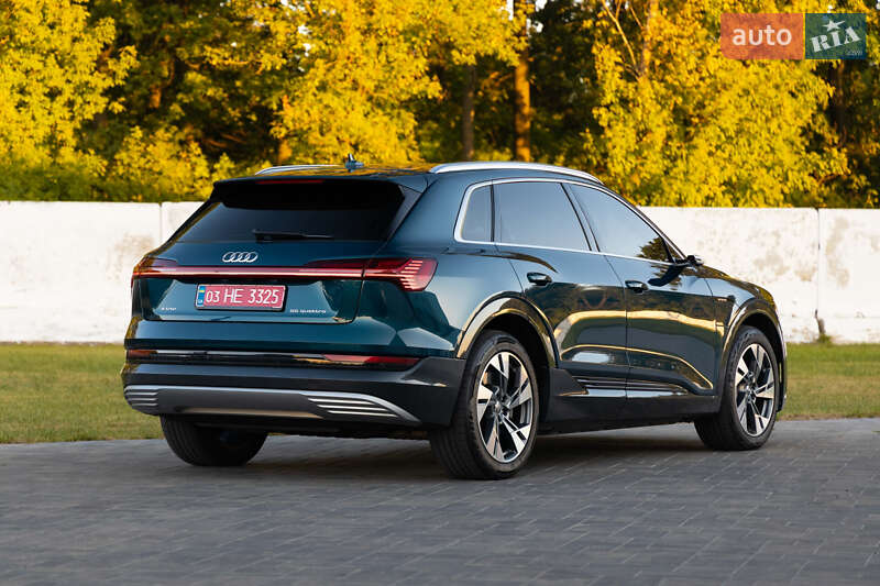 Позашляховик / Кросовер Audi e-tron 2019 в Луцьку