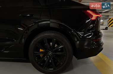 Внедорожник / Кроссовер Audi e-tron 2020 в 