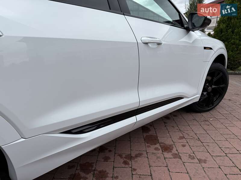 Внедорожник / Кроссовер Audi e-tron 2021 в Львове