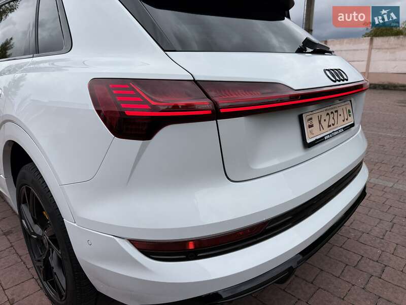 Внедорожник / Кроссовер Audi e-tron 2021 в Львове