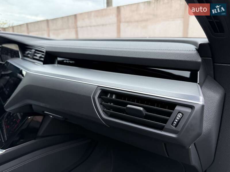 Внедорожник / Кроссовер Audi e-tron 2021 в Львове