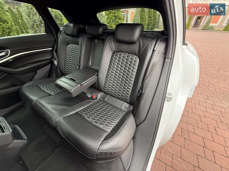 Внедорожник / Кроссовер Audi e-tron 2021 в Львове