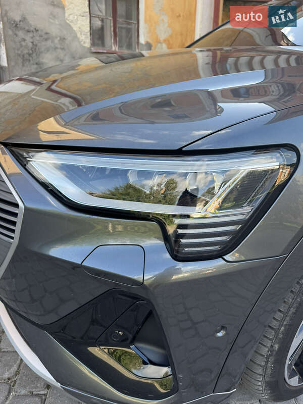 Позашляховик / Кросовер Audi e-tron 2021 в Тернополі