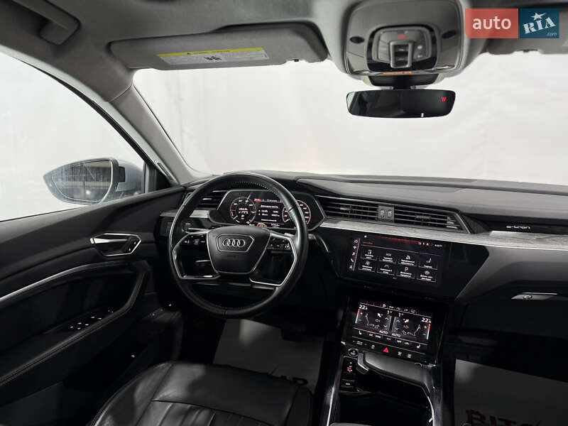 Внедорожник / Кроссовер Audi e-tron 2021 в Одессе