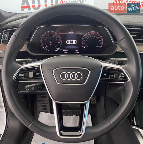 Внедорожник / Кроссовер Audi e-tron 2021 в Львове