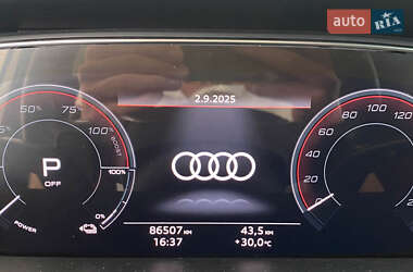 Внедорожник / Кроссовер Audi e-tron 2021 в 