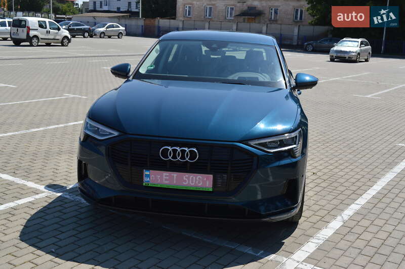 Позашляховик / Кросовер Audi e-tron 2020 в Тернополі