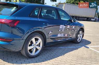 Позашляховик / Кросовер Audi e-tron 2020 в 