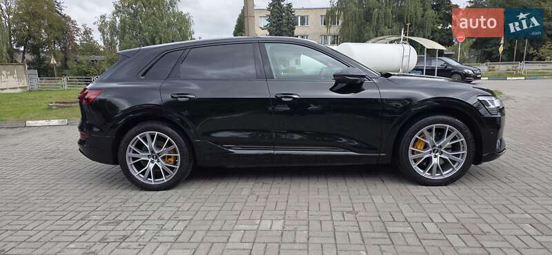 Позашляховик / Кросовер Audi e-tron 2020 в Тернополі