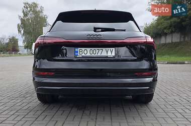 Внедорожник / Кроссовер Audi e-tron 2020 в 