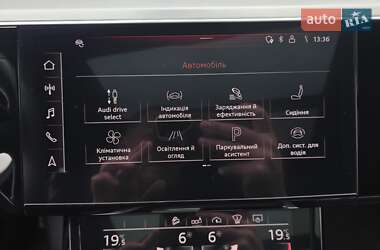 Внедорожник / Кроссовер Audi e-tron 2020 в 