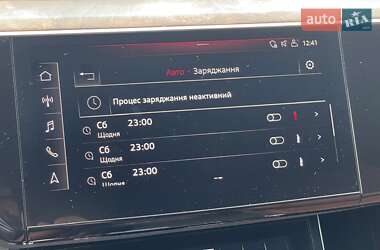 Позашляховик / Кросовер Audi e-tron 2020 в 