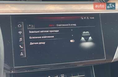 Позашляховик / Кросовер Audi e-tron 2020 в 