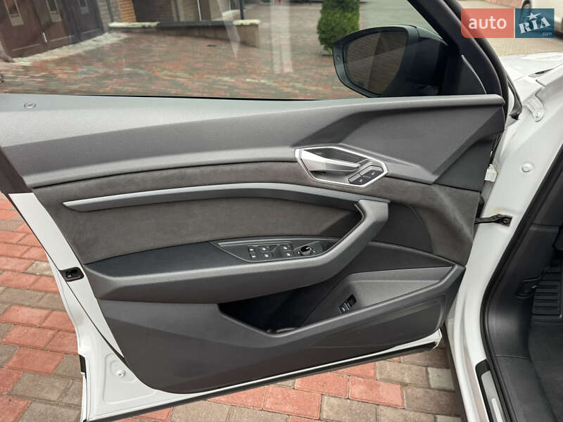 Внедорожник / Кроссовер Audi e-tron 2023 в Хмельницком фото 14 Внедорожник / Кроссовер Audi e-tron 2023 в Хмельницком