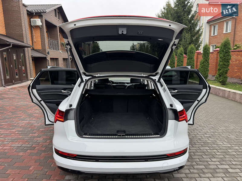 Внедорожник / Кроссовер Audi e-tron 2023 в Хмельницком фото 21 Внедорожник / Кроссовер Audi e-tron 2023 в Хмельницком