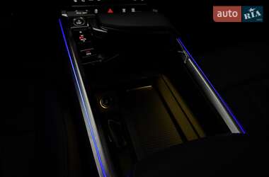 Внедорожник / Кроссовер Audi e-tron 2020 в 