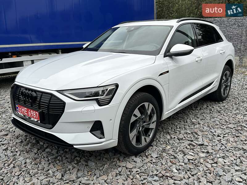 Позашляховик / Кросовер Audi e-tron 2020 в Рівному