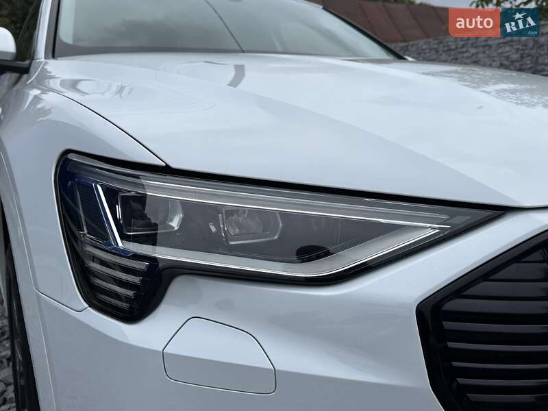 Позашляховик / Кросовер Audi e-tron 2020 в Рівному