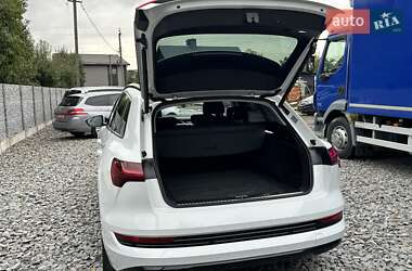 Внедорожник / Кроссовер Audi e-tron 2020 в 