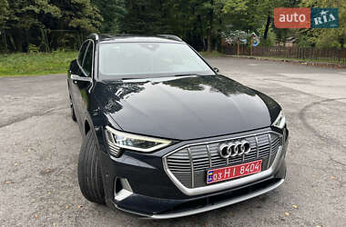 Внедорожник / Кроссовер Audi e-tron 2019 в 