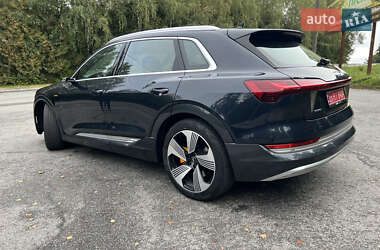 Внедорожник / Кроссовер Audi e-tron 2019 в 