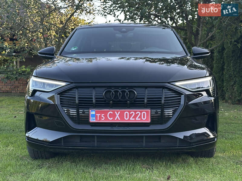 Audi e-tron 2019