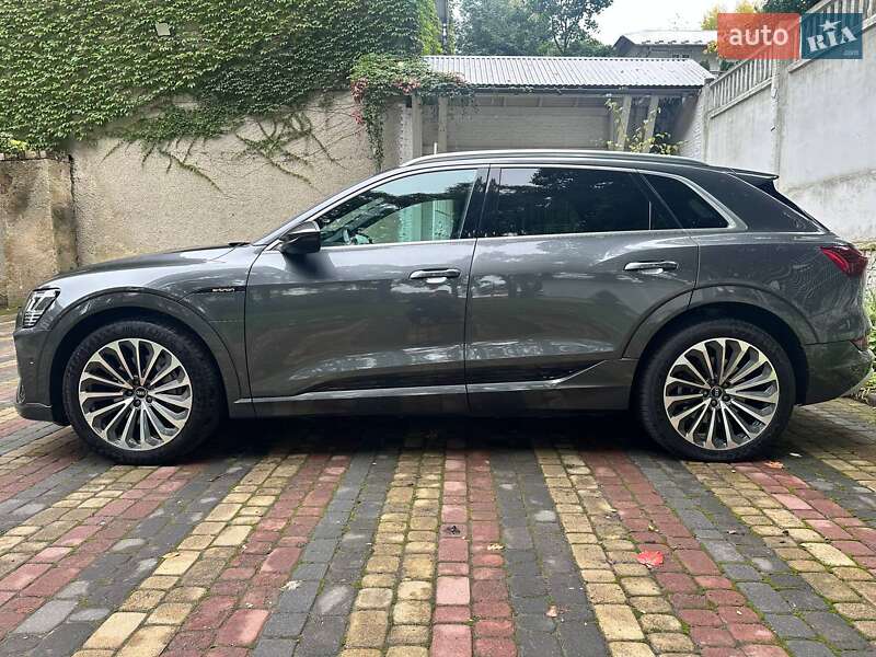 Внедорожник / Кроссовер Audi e-tron 2021 в Черновцах