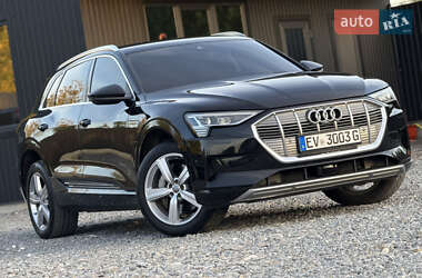 Внедорожник / Кроссовер Audi e-tron 2019 в 