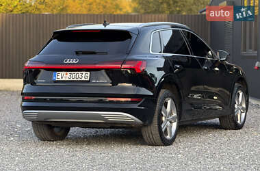 Внедорожник / Кроссовер Audi e-tron 2019 в 